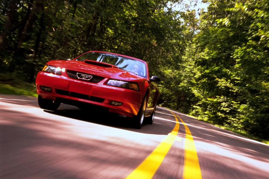  Ford Mustang GT Convertible 1999 года  (фото 61 из 74)
